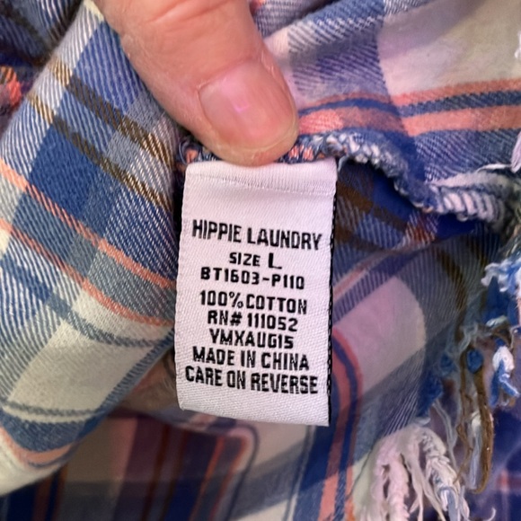 Blue and White Plaid Snap Up Shirt fringes western style - Picture 7 of 7